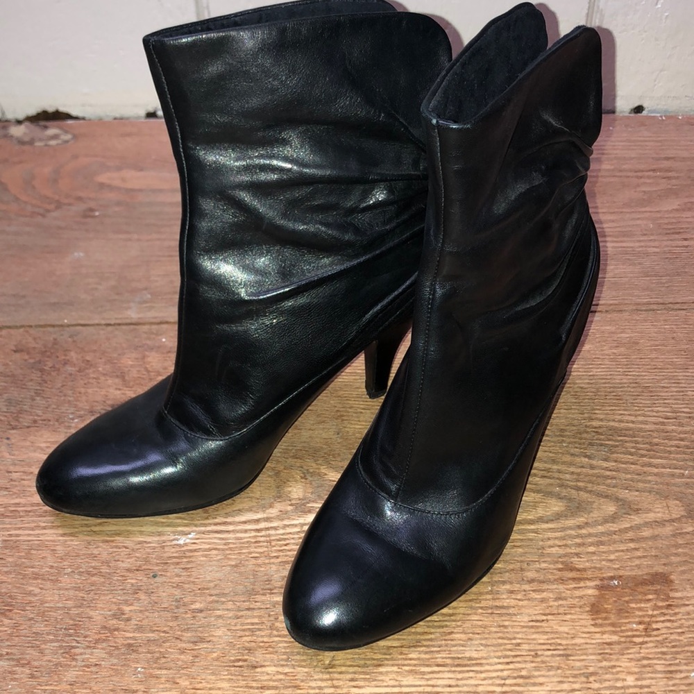 Nine West ankle boots, 7 black.
